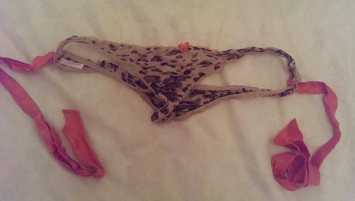 25P Mitbewohners G-String- und Tanga-Schubladentransport