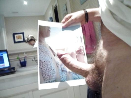 5P Jerking Off in His Bathroom