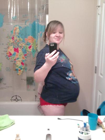 10P Preggo sexy ass Darline