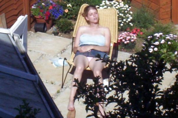 25P Voyeur dans la rue