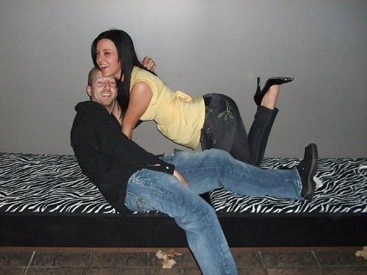 24P Facebook teen Nadia ex-girlfriend and friends part 2