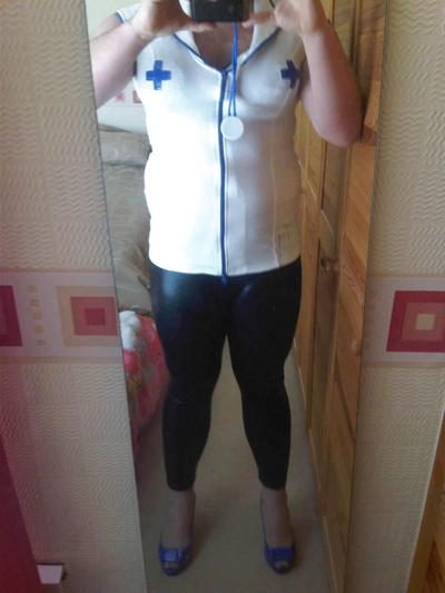 9P Anyone call a nurse? :)