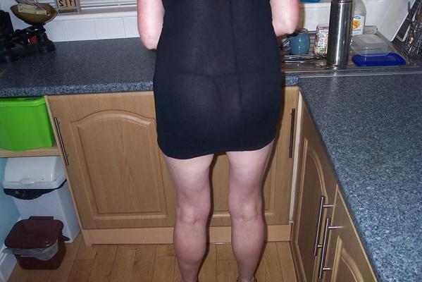 18P UK Amateur Slut Milf Samantha 25
