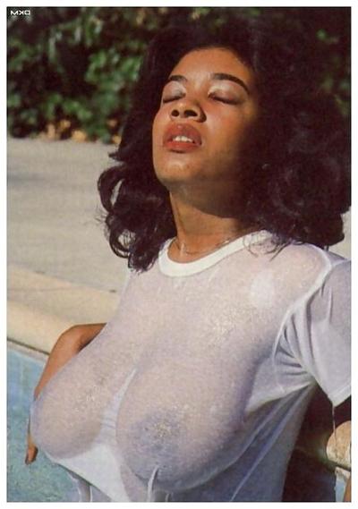 18P Seins noirs classiques