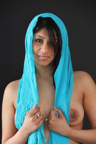 15P Indian teen nude 306