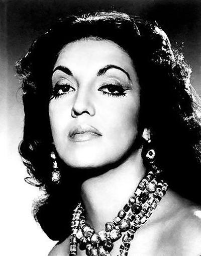25P Katy Jurado --- non nue