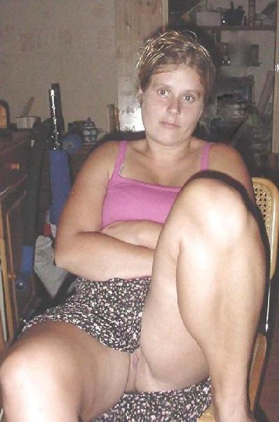 25P MILF flashing - 5