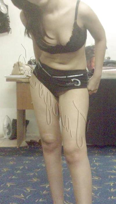 24P Turkish Whore Aynur 