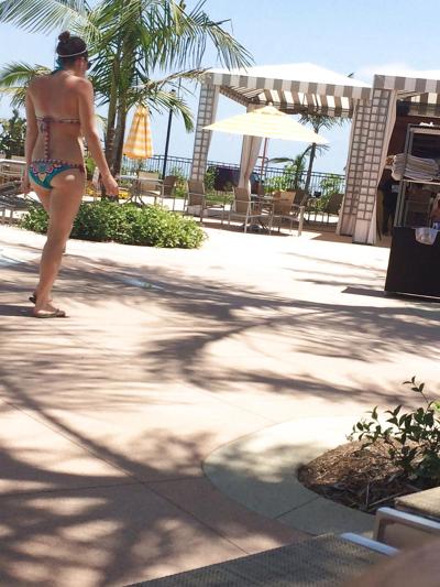 25P Girls at the hotel pool