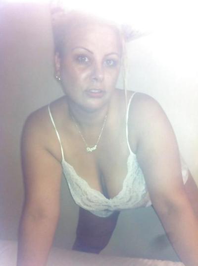 25P Busty israeli 