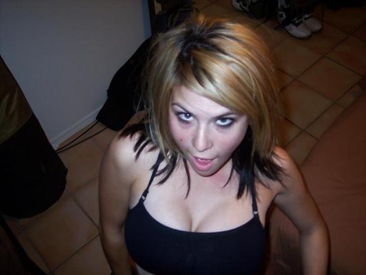 25P Chica americana rubia caliente