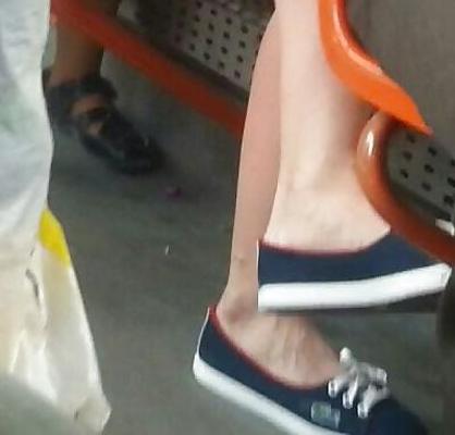 19P Spy old + young feet and legs romanian