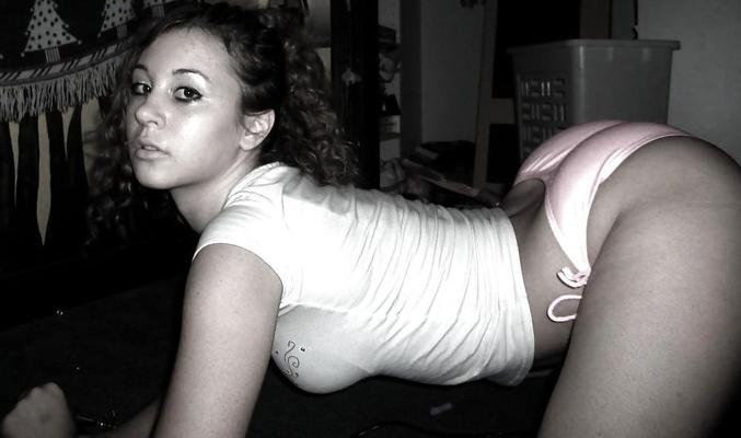25P Big Butt Latina