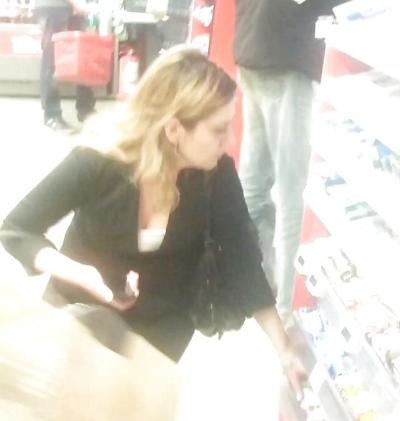 19P Spy old + young supermarket romanian