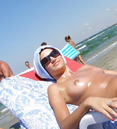 25P Nude at the beach 3