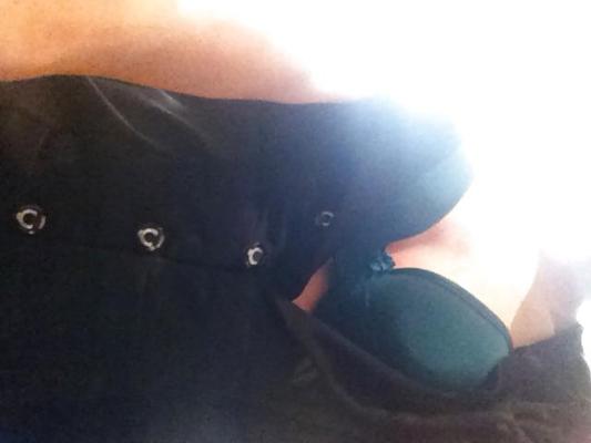 4P Me crossdressing
