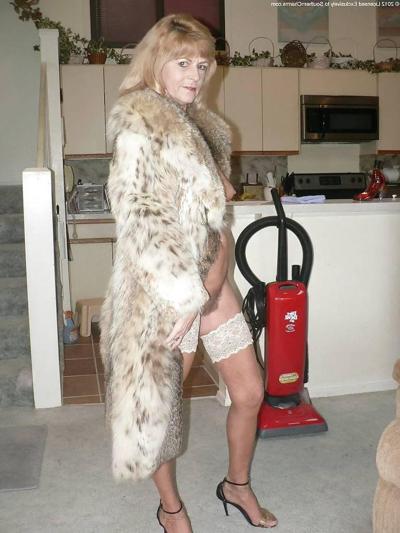 25P Fur girl 15