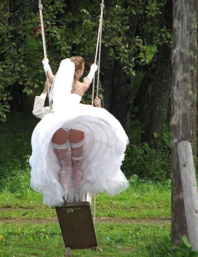 25P Wedding bride oops,flashing