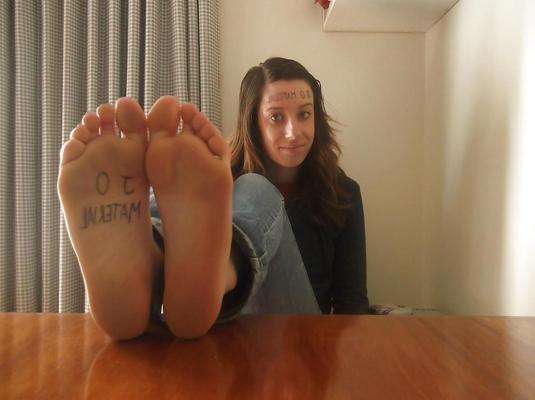 15P Hilary's Teen Footjob Feet
