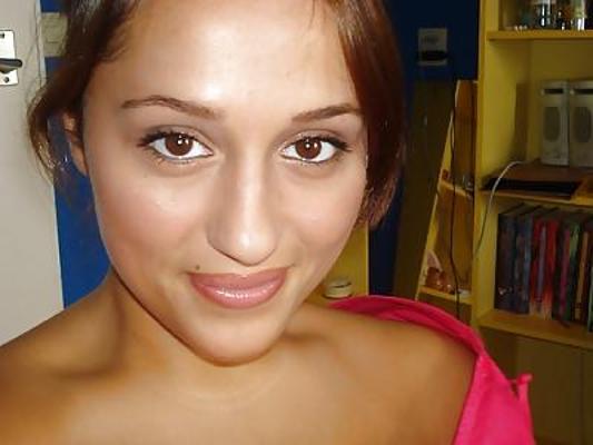 21P Persian Sexy Women 1