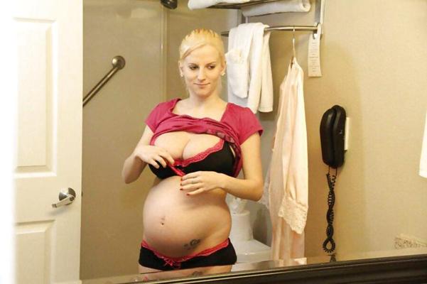 17P Erotic pregnant babes