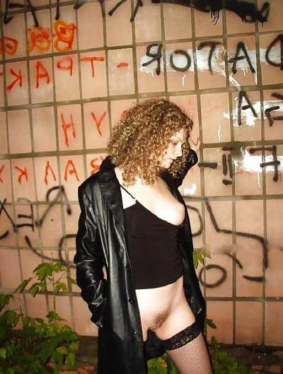 13P KEY - Curly Teen outdoors