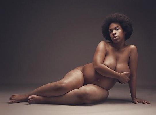6P Ebony Girl
