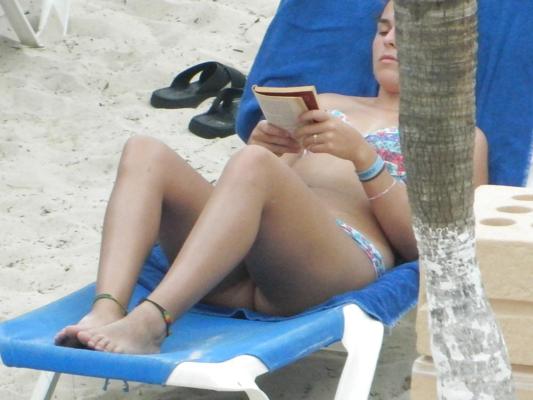 25P Sneaky beach shots part 2 - beach ass