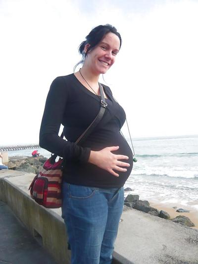 25P Enceinte - Pregnant 23