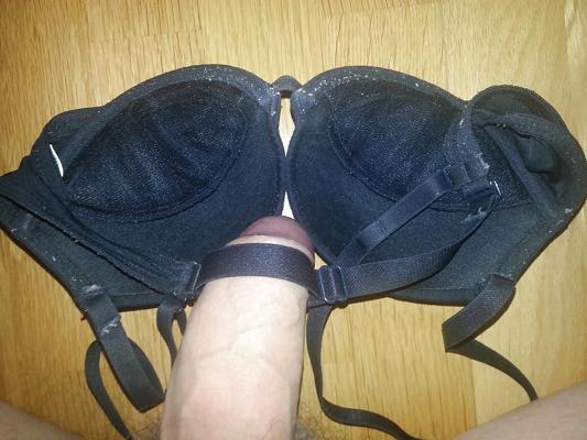 19P Benetton 32A Black Bra From Cousin Wife 