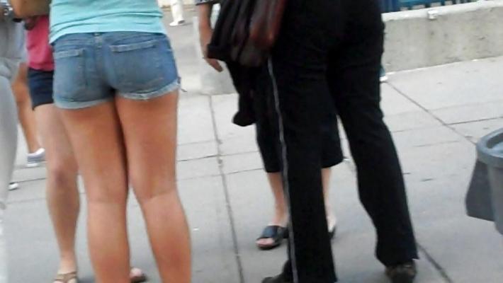 25P Fesses à gauche, fesses à droite