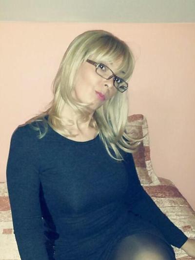 17P Two Sexy Serbian Milfs