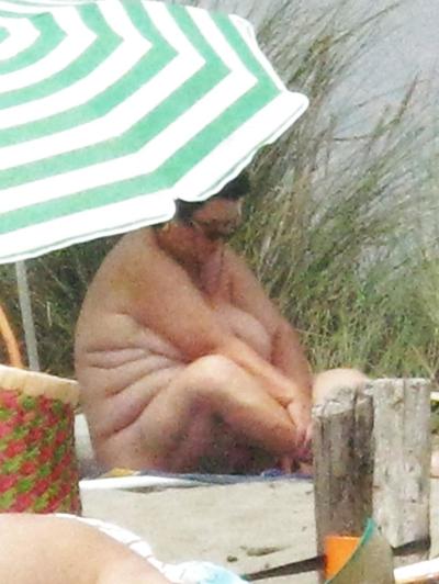 4P Granny on beach