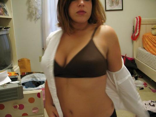 24P Pretty Amateur Teen Carole 6