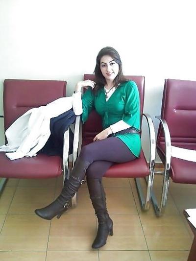 25P My Arab-Turkish Wife with Friends