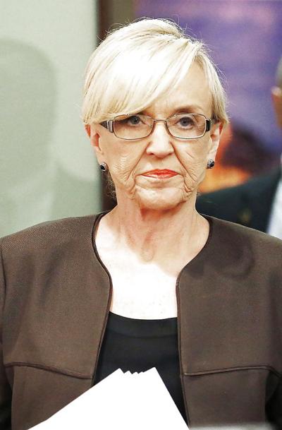 25P Für alle, die es lieben, dem konservativen Jan Brewer einen runterzuholen