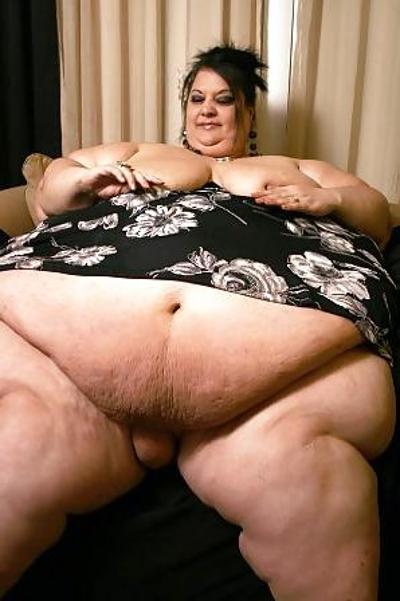 21P Sexy SSBBW mit dicken Ärschen und dicken BBW-Bäuchen!