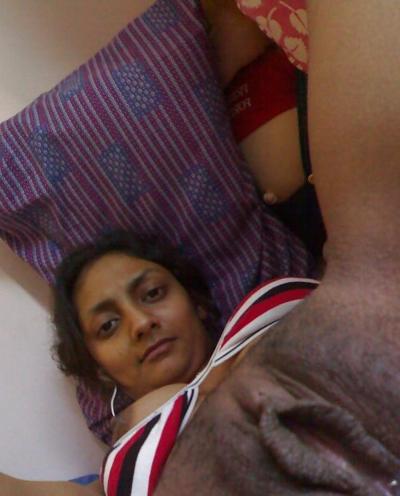 25P Indian Mature Pussies 