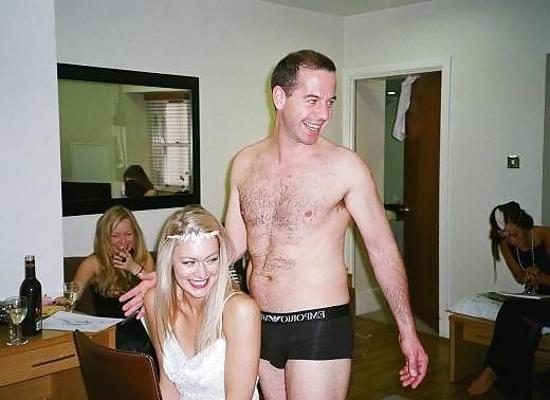 13P Frauen und Schwanz 13 – Echte CFNM-Party