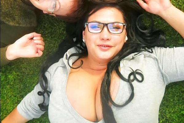 15P Busty Amatuer 25