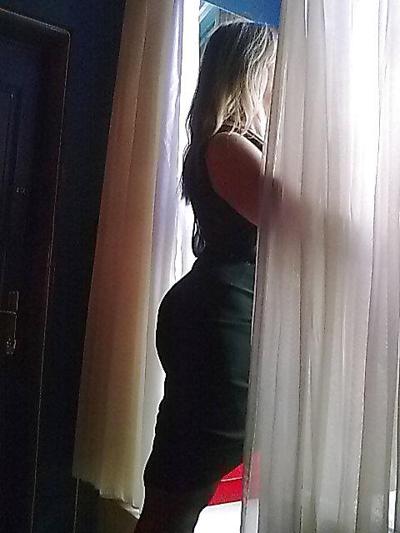 5P SEXY KARINE BIG BUTT