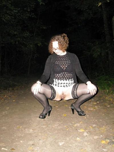 25P MILF Flashing - 52