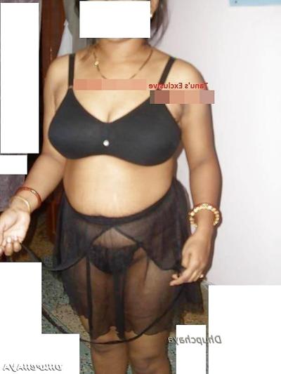 11P Desi girl Tanu
