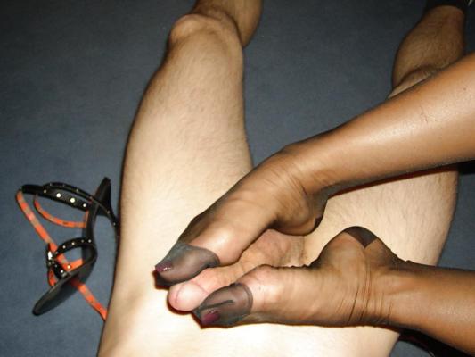 25P Black RHT Nylons, Heels & Footjob