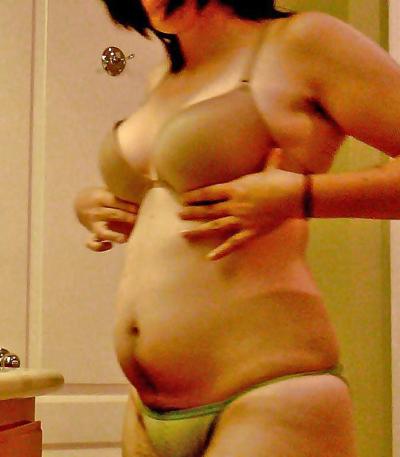 11P Câmera escondida da esposa tirando a roupa