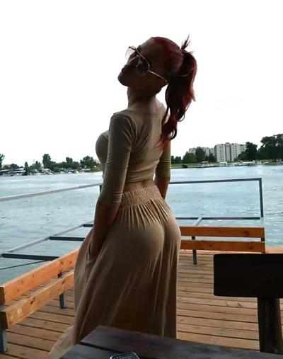 25P Serbian facebook tight ass