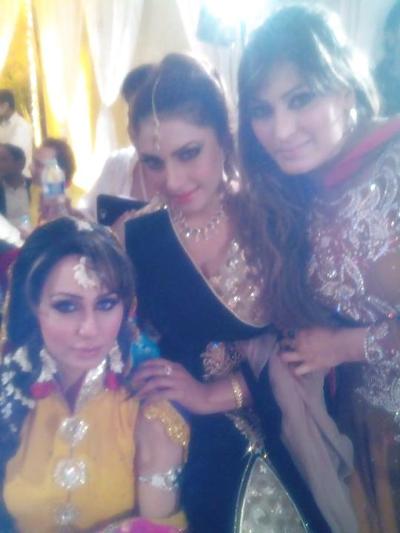 15P Pakistani ACtress for ur cum