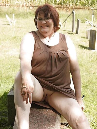 20P Her Vagina Is A Small Slit 2