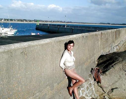 25P FRENCH NADINE flashing at Trevignon 2004