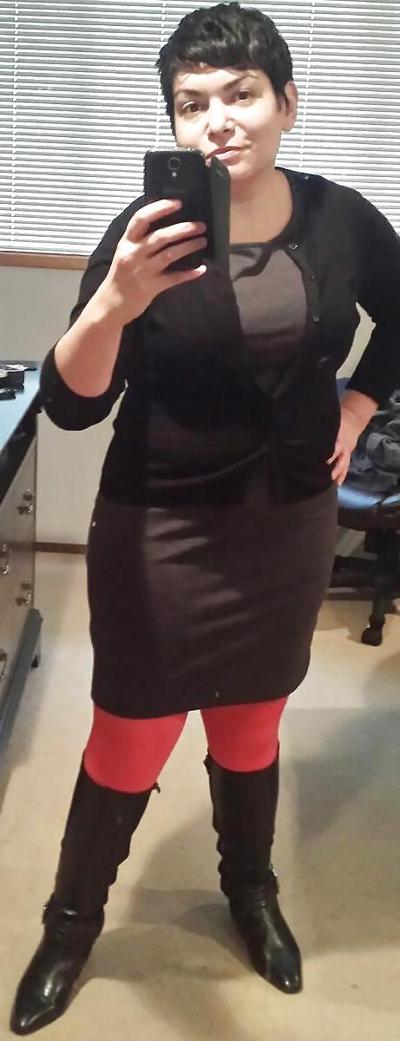 11P Karla, une fille épaisse et aux gros seins